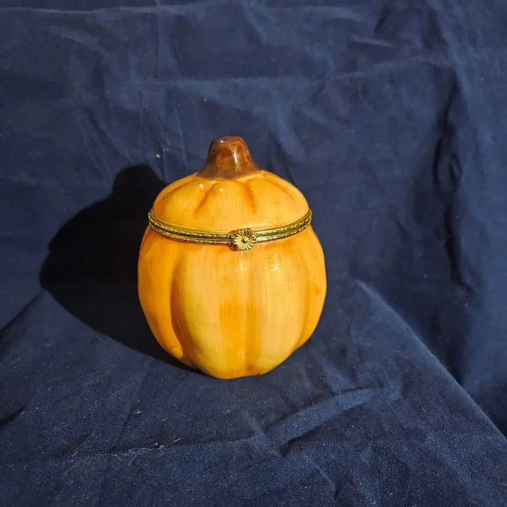 Ceramic Pumpkin Hinged Trinket